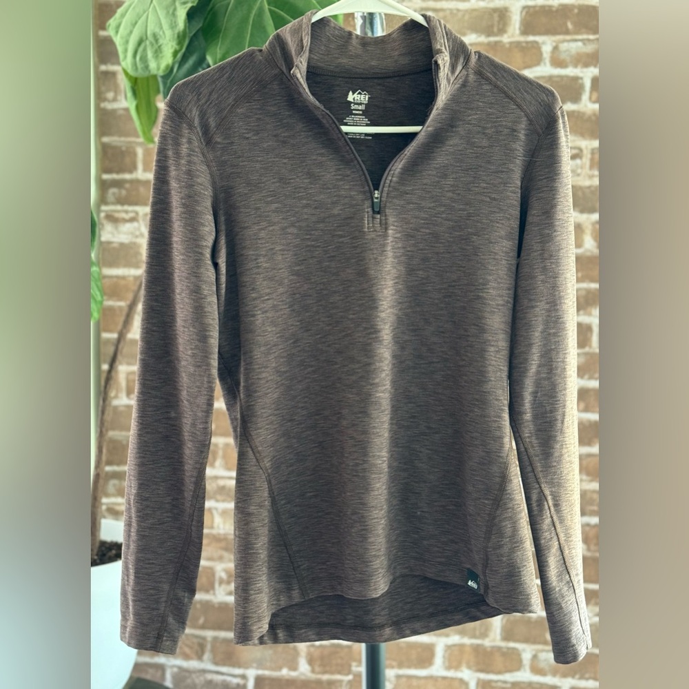 REI brown pull over - never been worn!